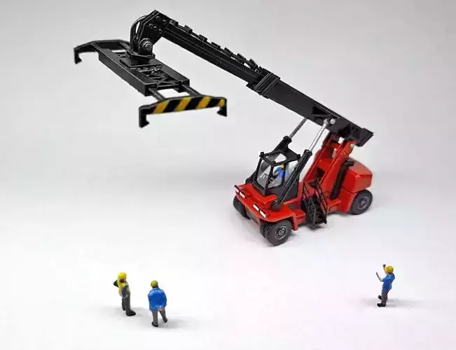 HO Scale Container Lifter 3D print model 2