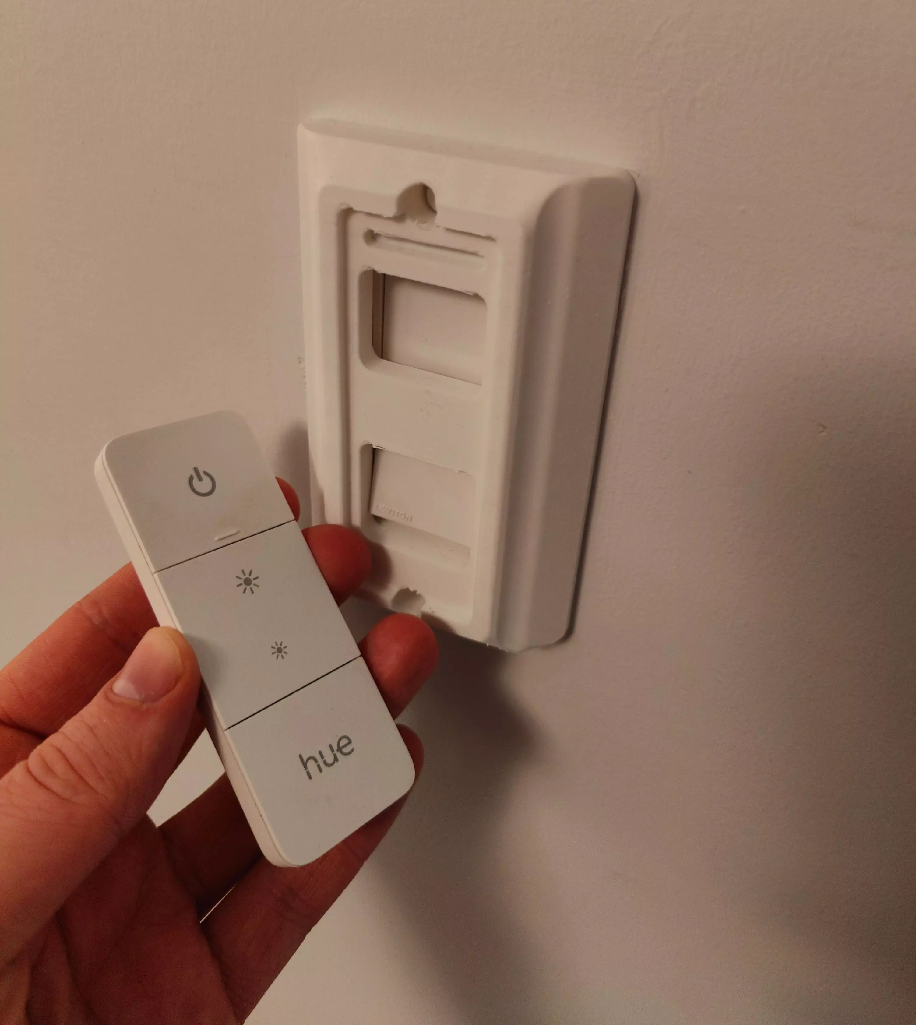 Phillips Hue Dimmer Mount and Cover for NA Wallplate 3D print model