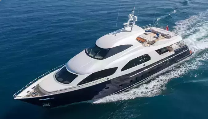 Elegant Sport Flybridge Yacht 3D Model