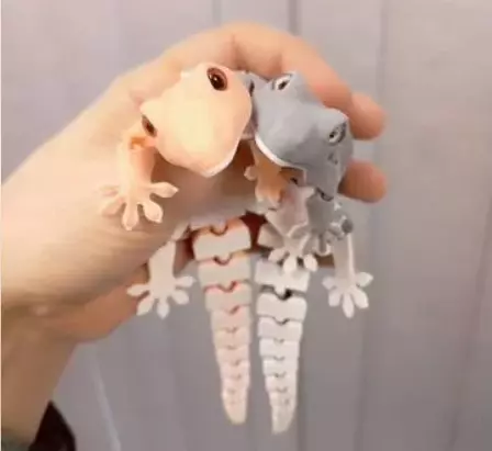 Flexi Gecko Articulated Lizard Toy Free 3D print model