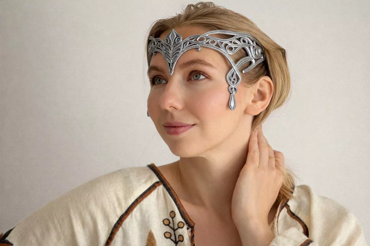 ARWENS ELABORATE HEADDRESS 3D print model