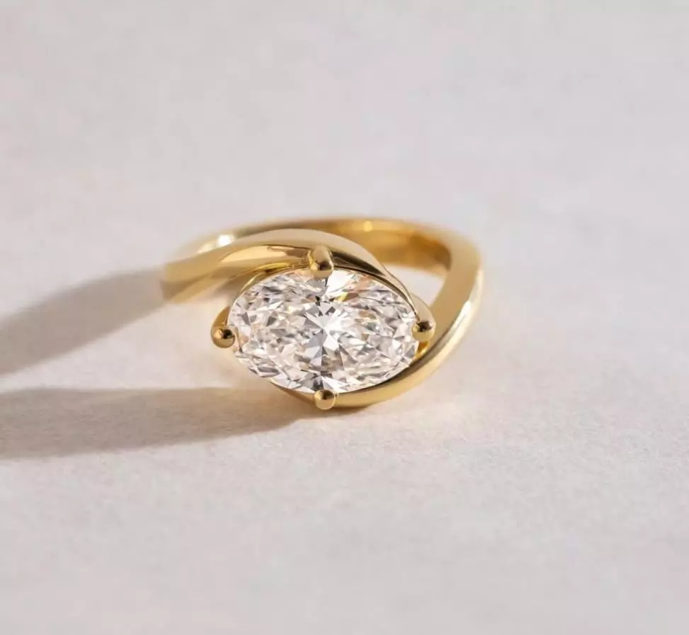 East west 2 CT oval engagement ring 3D print model