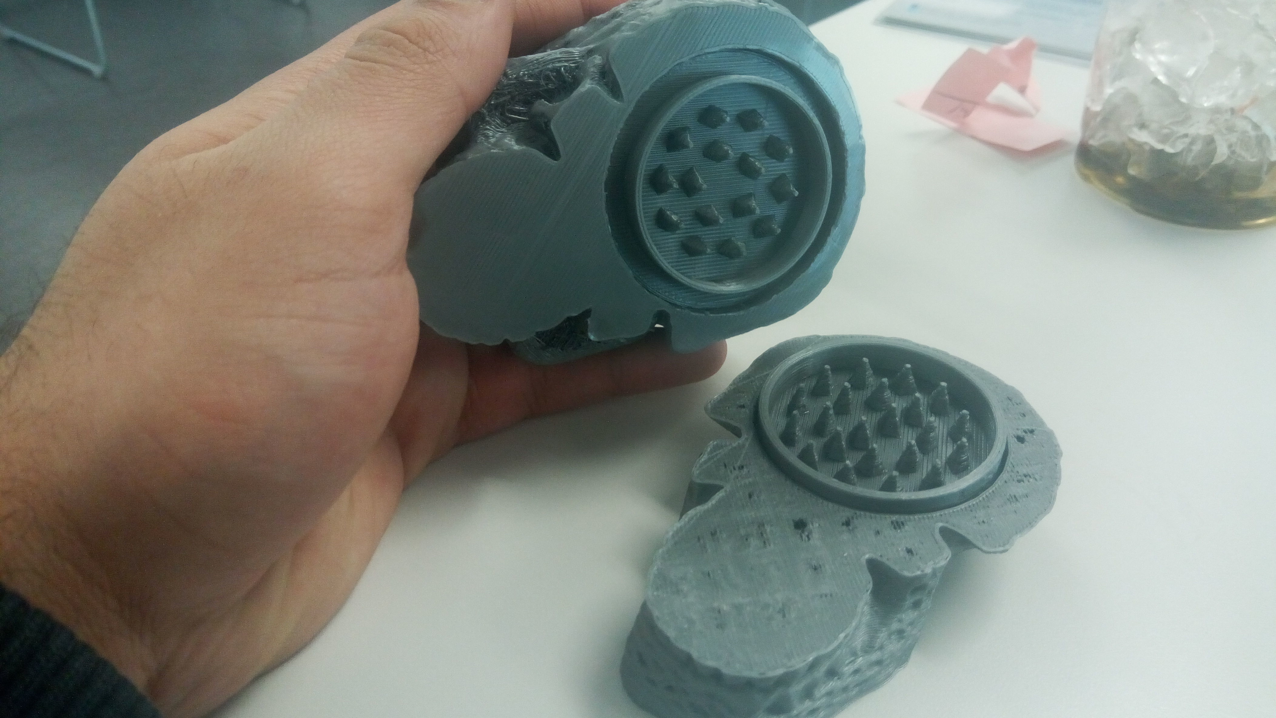 Skull herb Grinder 2 3D print model_1
