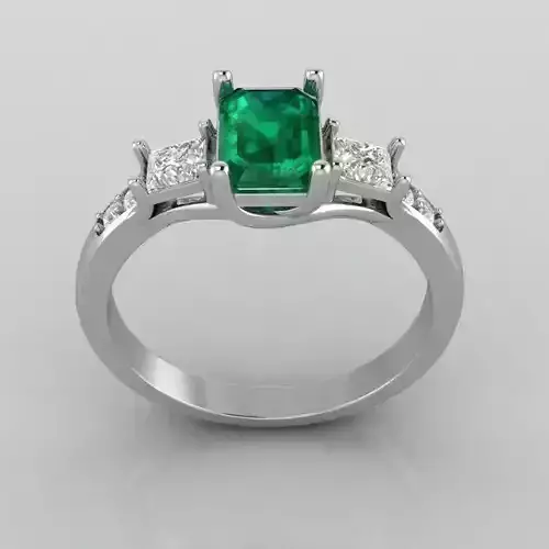 Ring with emerald