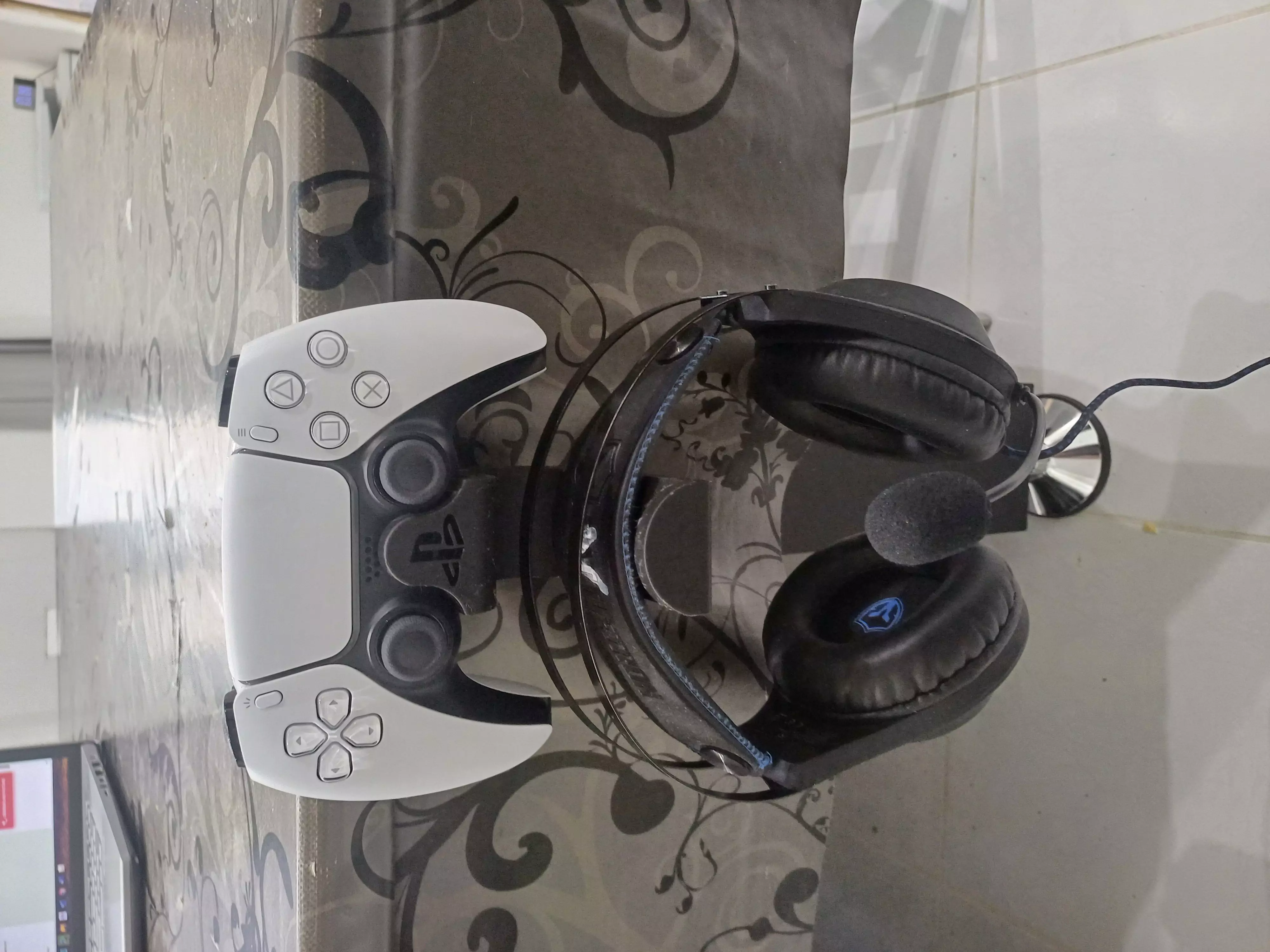 support de manette et casque PS5 3D print model