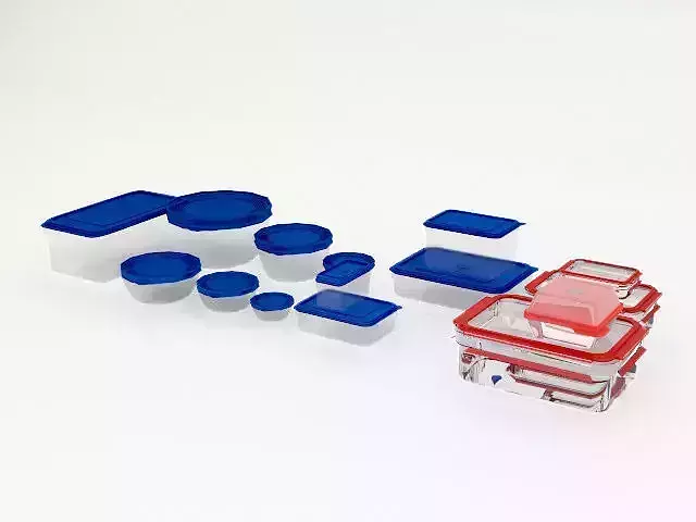 Tuppers set of plastic containers