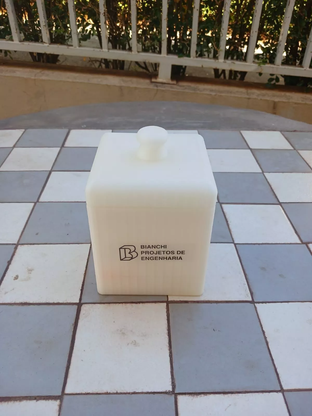 Caixa com Pegador e Tampa Box Handle Cover 3D print model