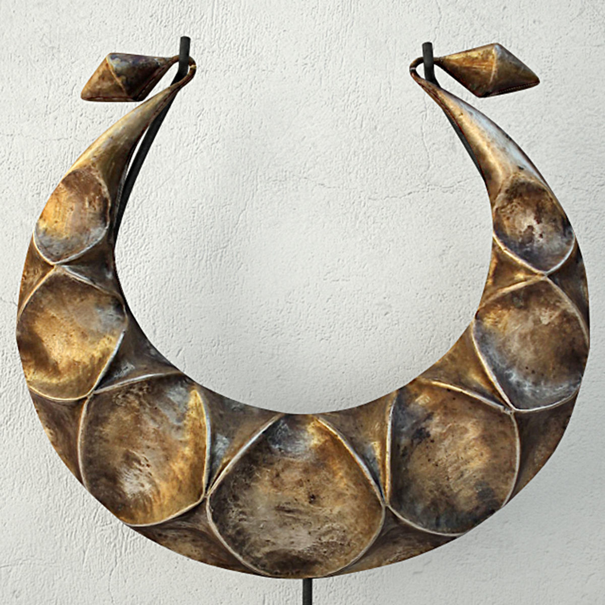 Tribal Metal Necklace on Stand 3D model_4