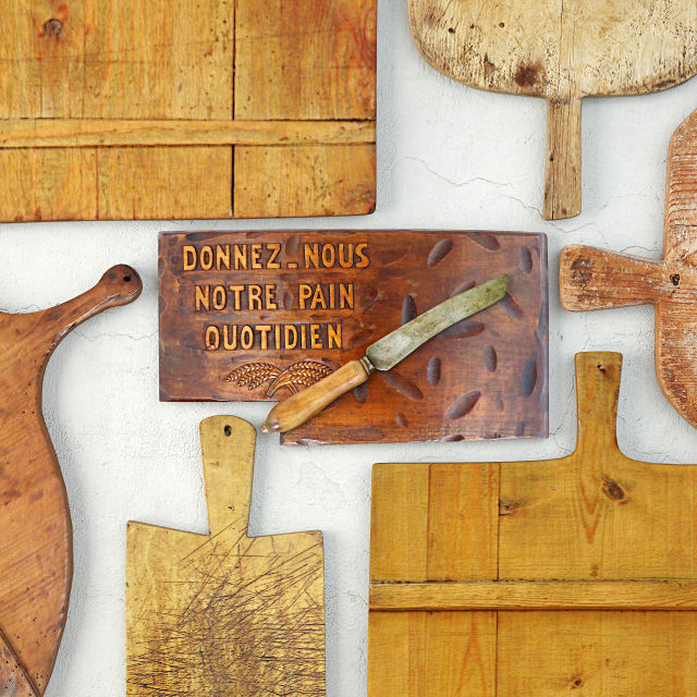 Antique Cutting Boards and Knife 3D model_1
