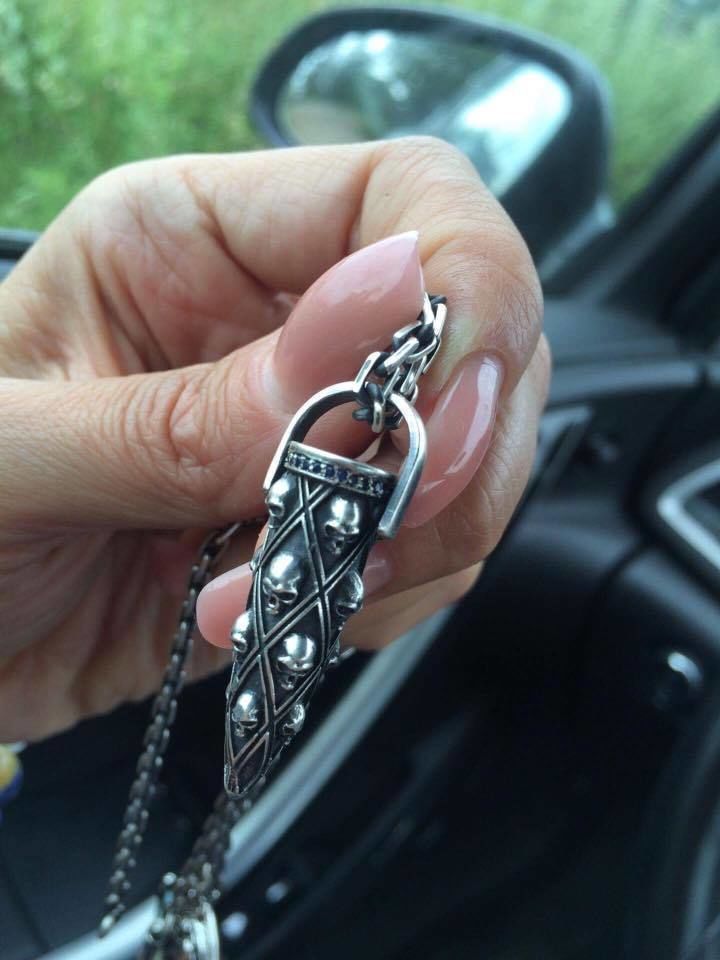 Bullet with skulls pendant 3D print model_11