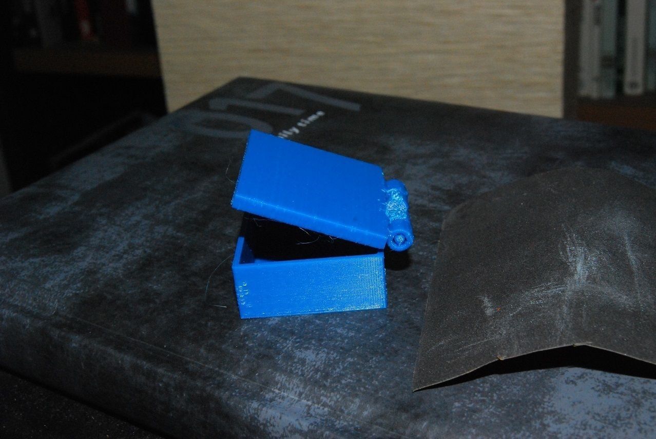 Printable box with hinges - one part only 3D print model_2