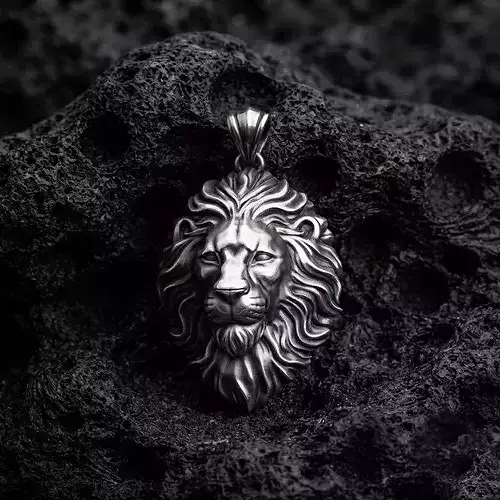Classic Lion Pendant