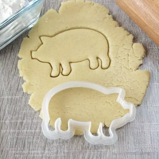 Pig 2 cookie cutter for professional Free 3D print model_0