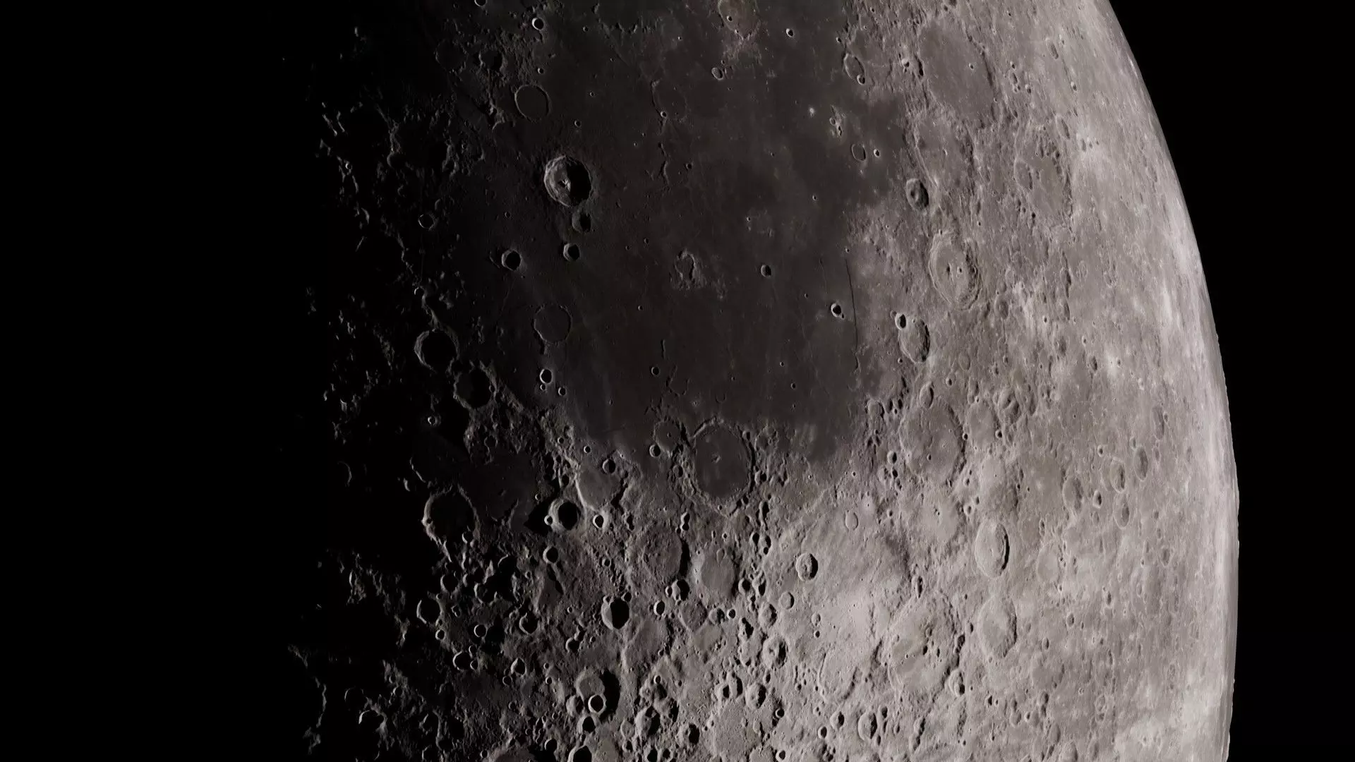 Moon 16K Photorealistic Low-poly 3D model_2