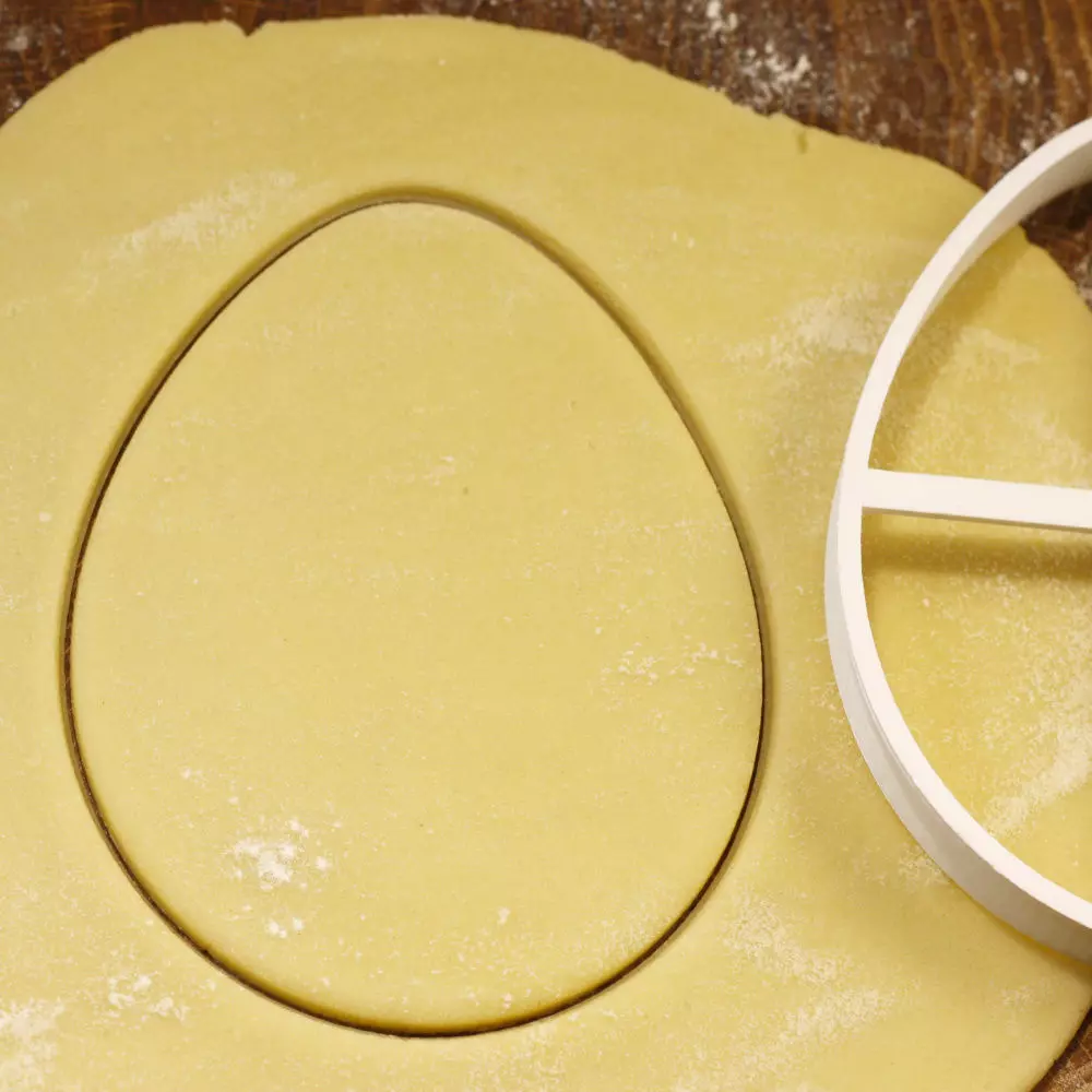 Egg cookie cutter for professional Free 3D print model