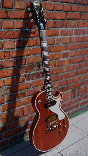Low-Poly Les Paul Guitar Low-poly 3D model