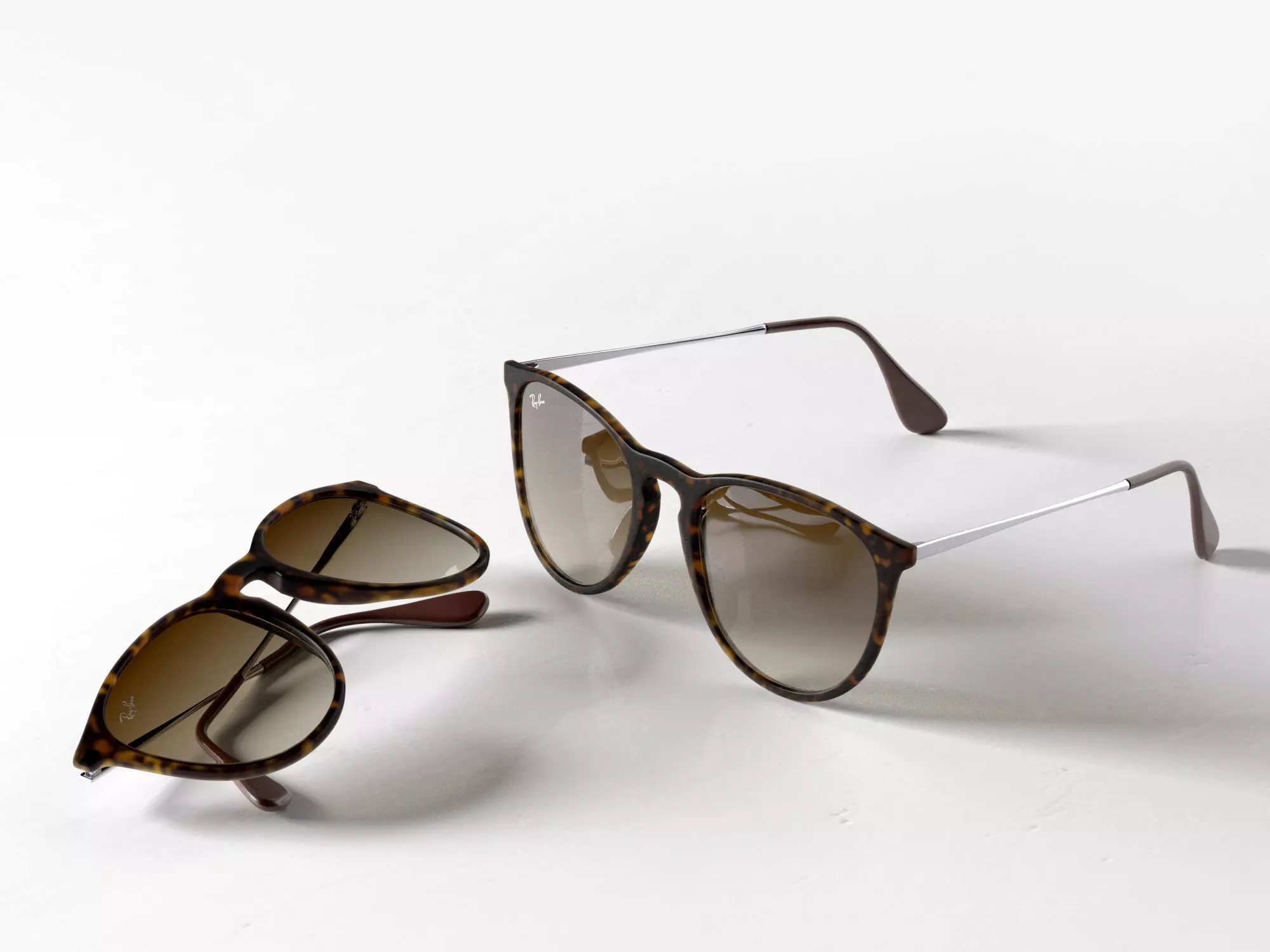 Erika Classic Sunglasses 3D model_0