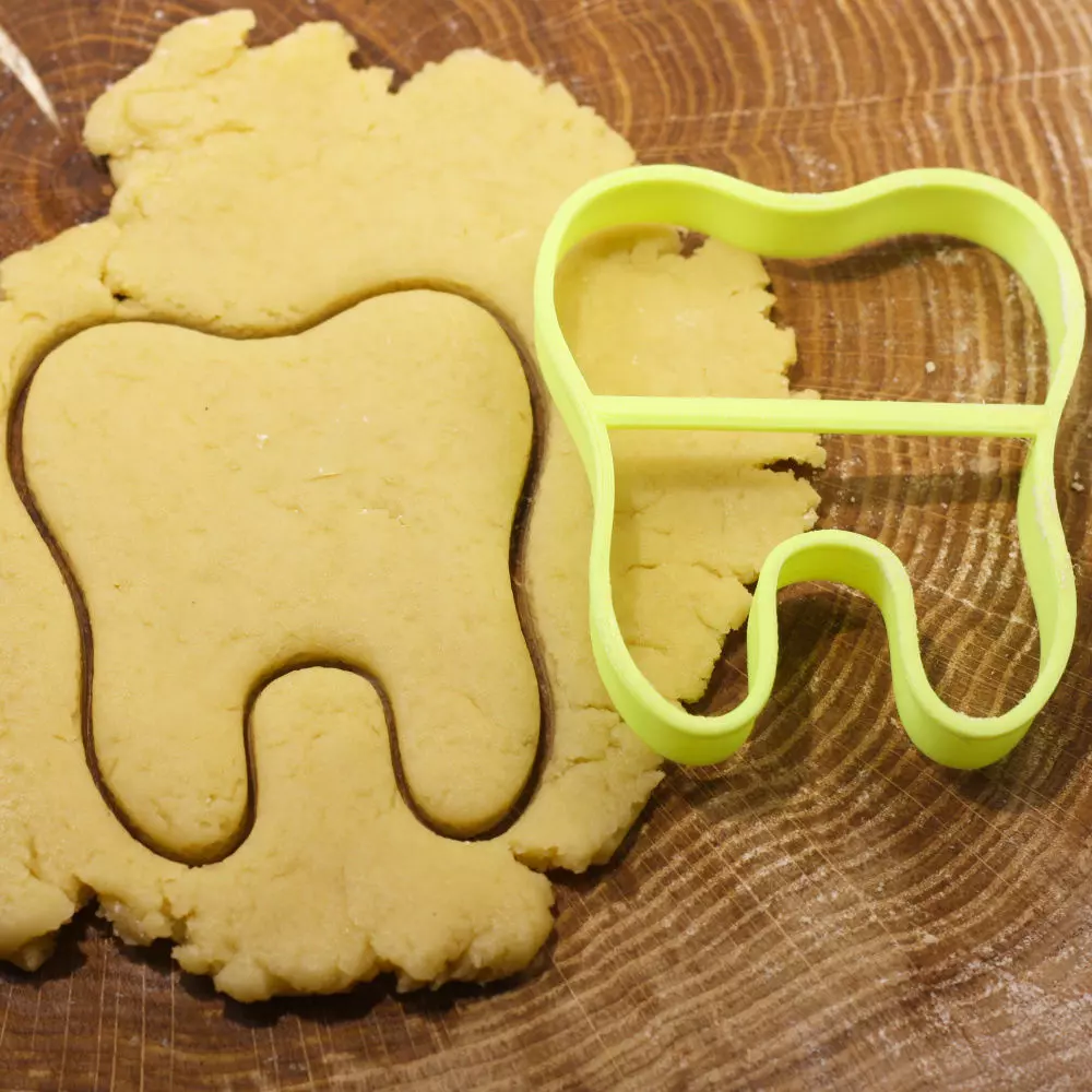 First tooth cookie cutter for professional Free 3D print model