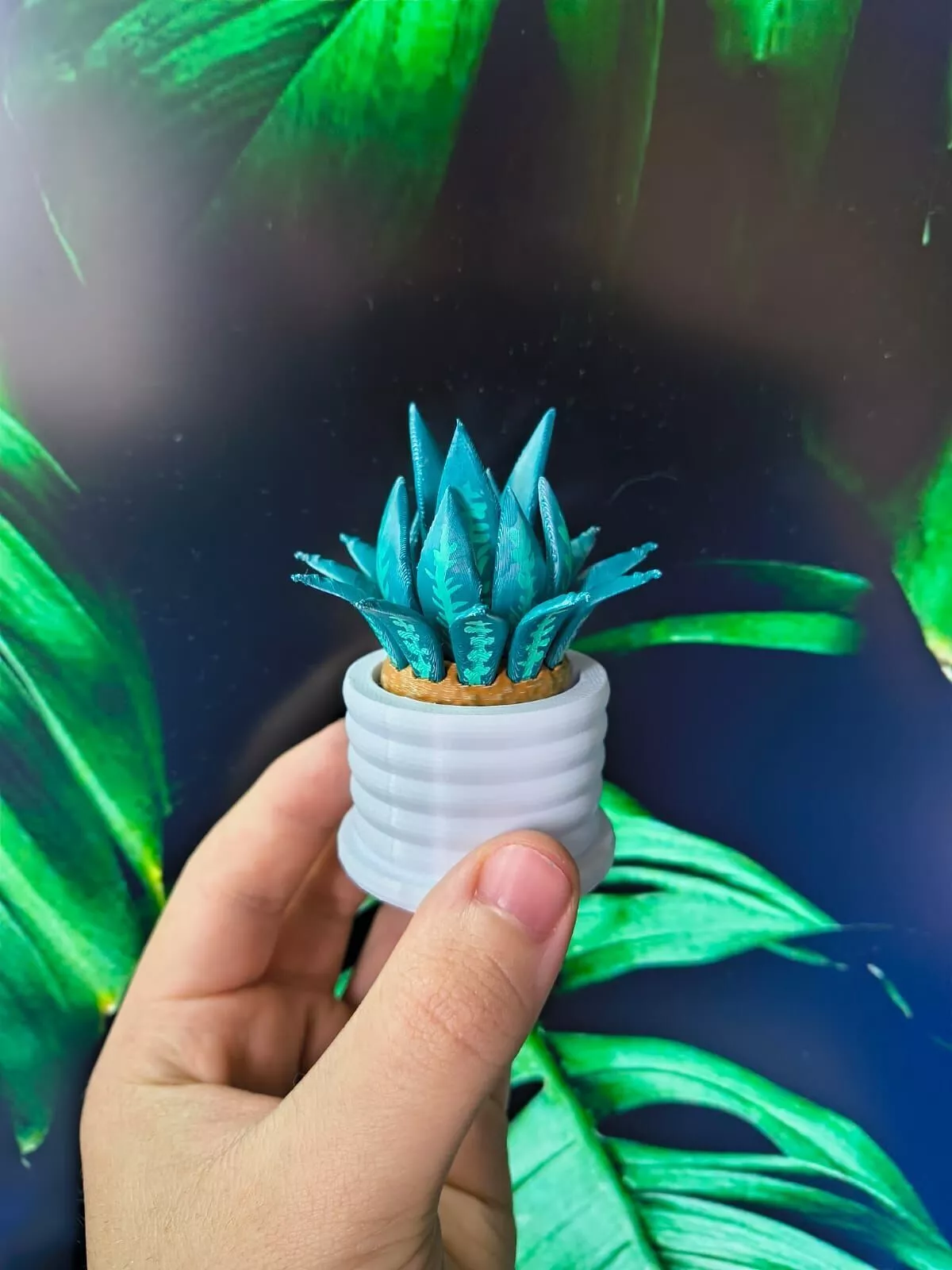 Plant and Vase Fidget Clicker Toy Keychain 3D print model