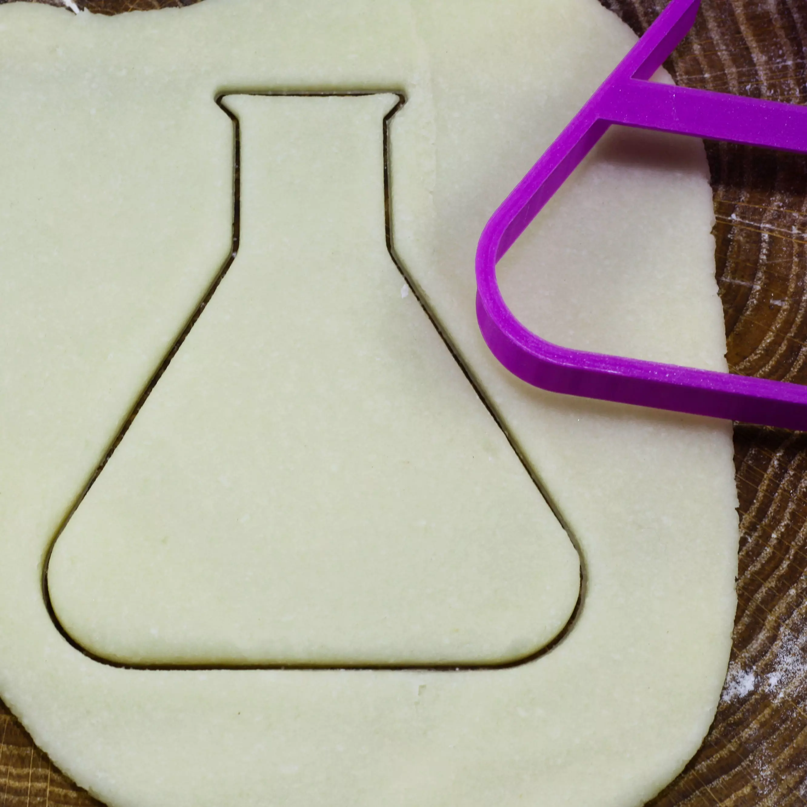 Bottles for experiments cookie cutter for professional Free 3D print model