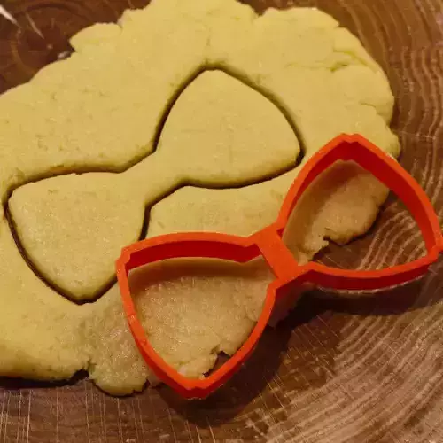 Tie-Butterfly cookie cutter for professional