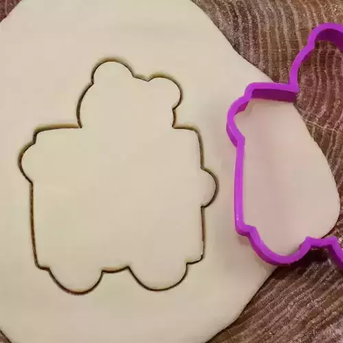 Bear with a postcard cookie cutter for professional