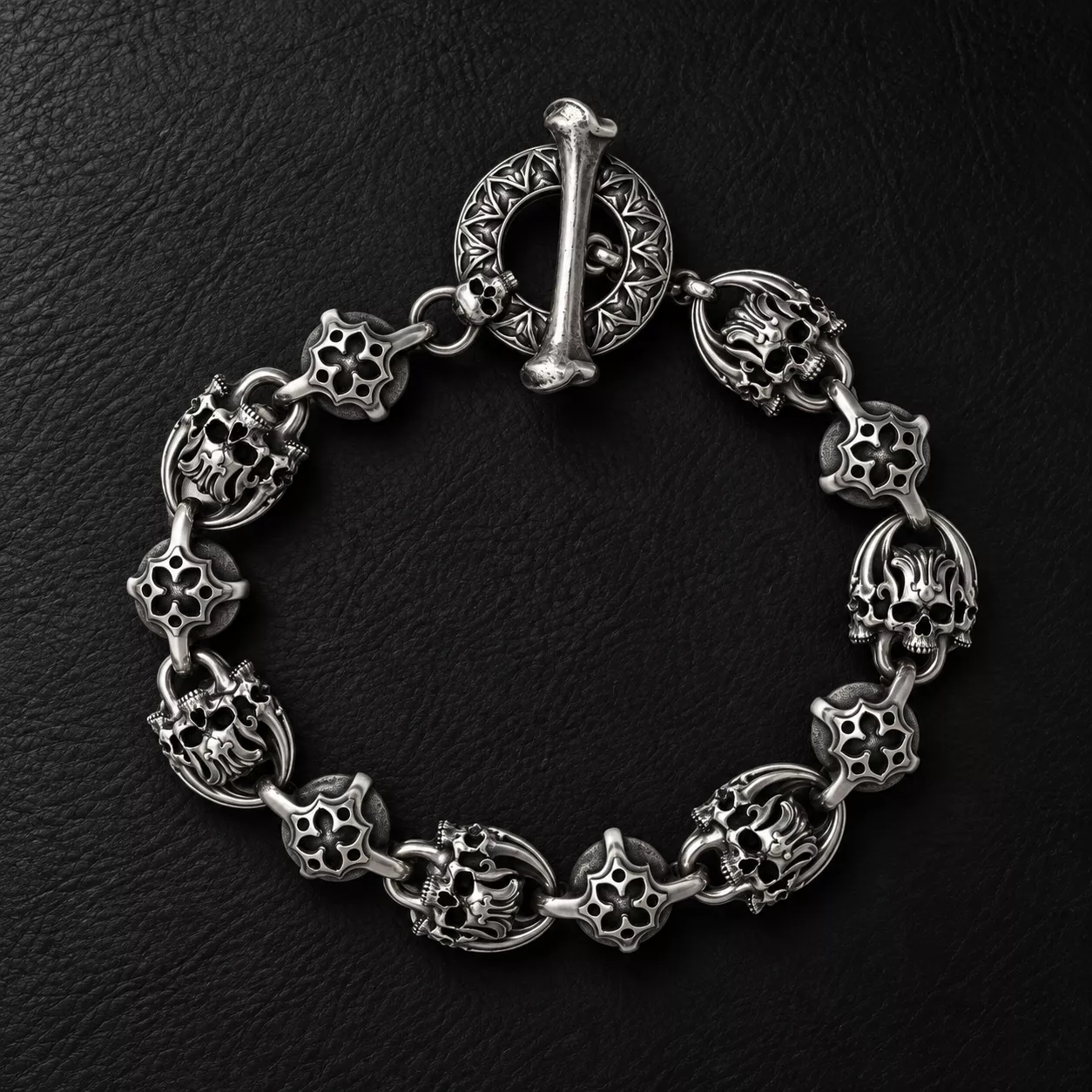 Gothic Skull Bone Toggle Bracelet 3D Printable STL 3D print model
