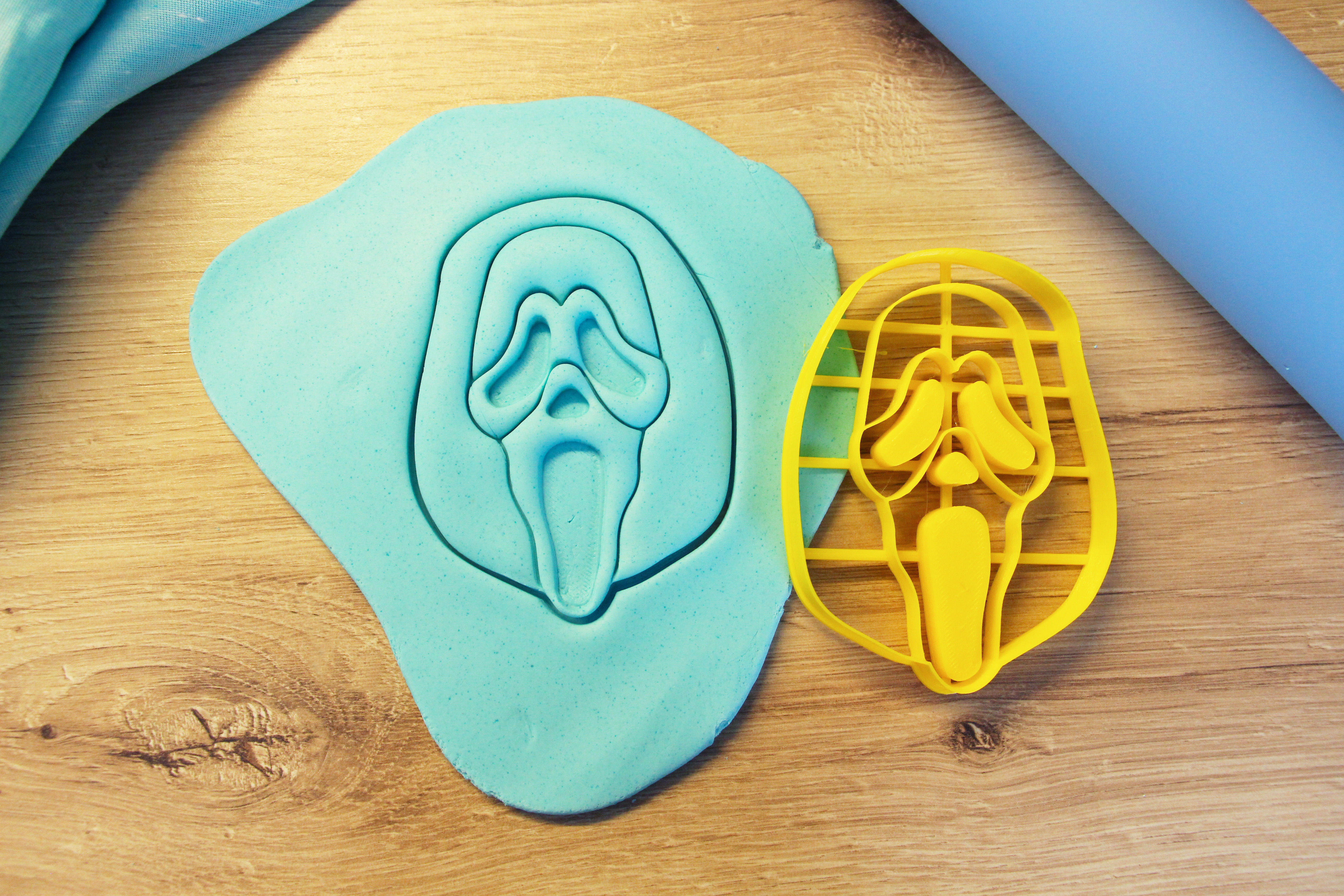 Scream cookie cutter