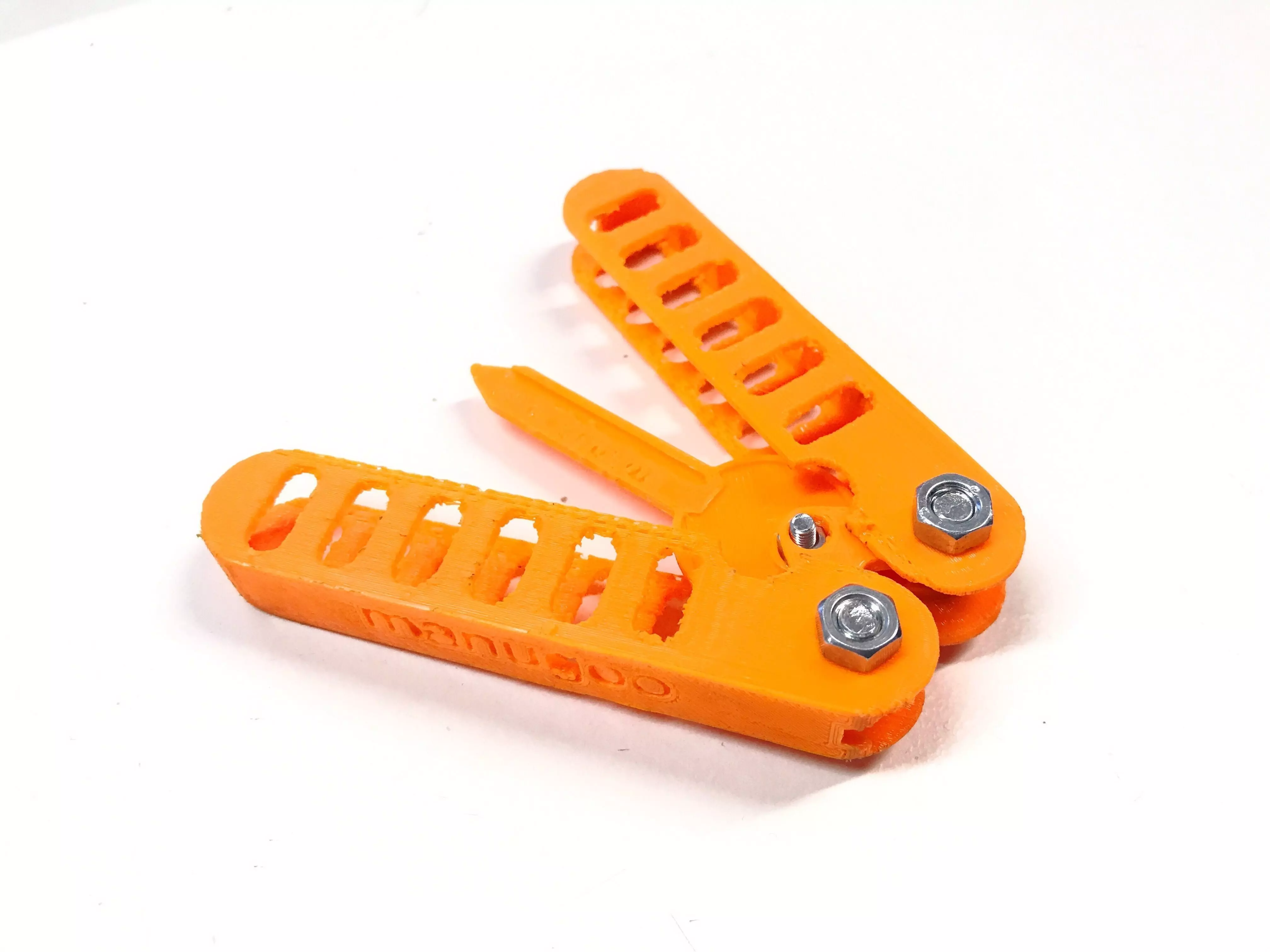 Butterfly-Schluesselmappe orange plastic key holder on table 3D print model_0