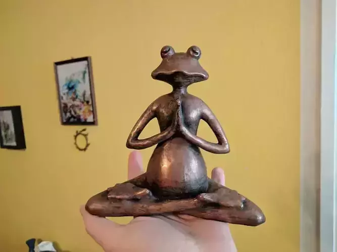 Meditating frog 3D print model