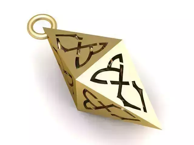 Pendant gold with celtic design