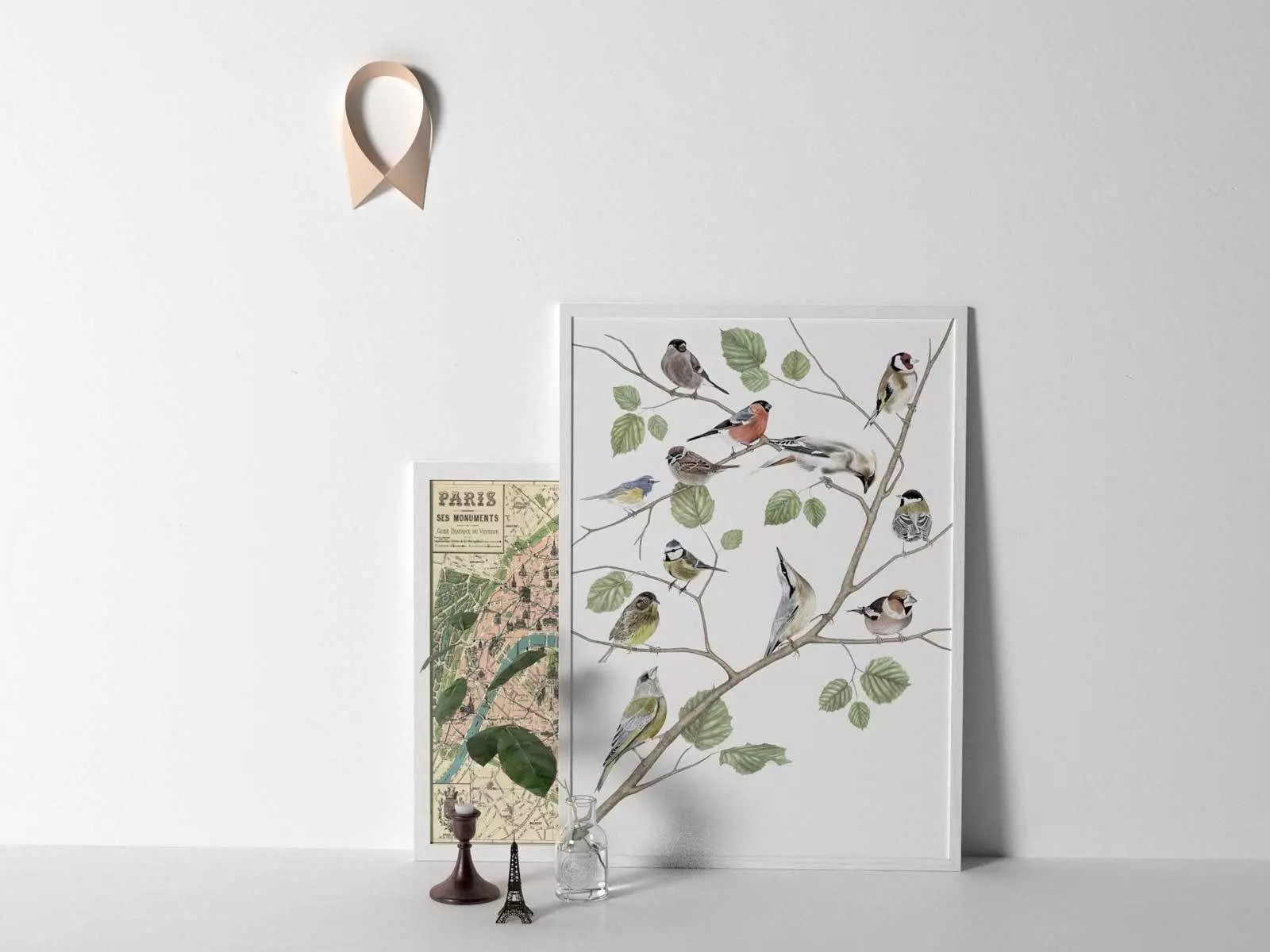 Vase and Picture in Frame Composition 3D model_0