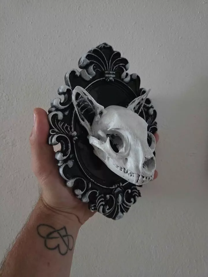 Gothic Frame Cat Skull 3D print model