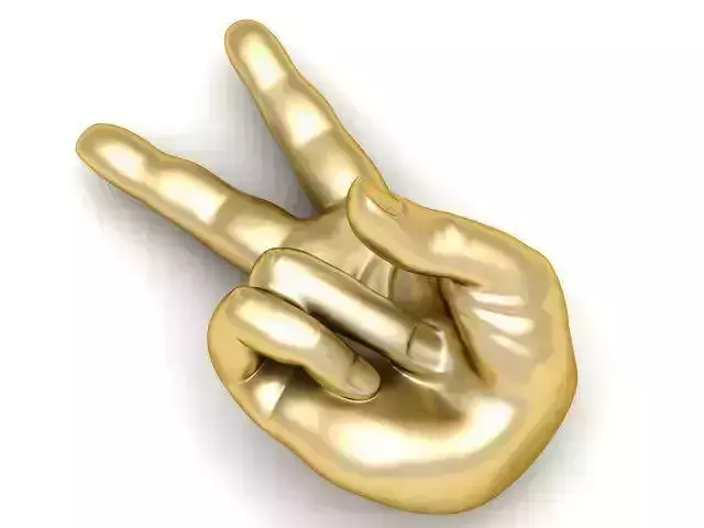 Pendant golden victory hand