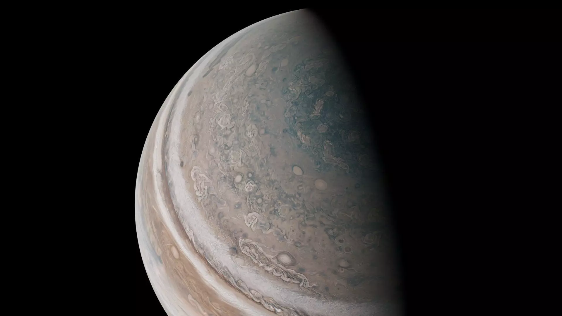 Jupiter 16K Photorealistic Low-poly 3D model_22