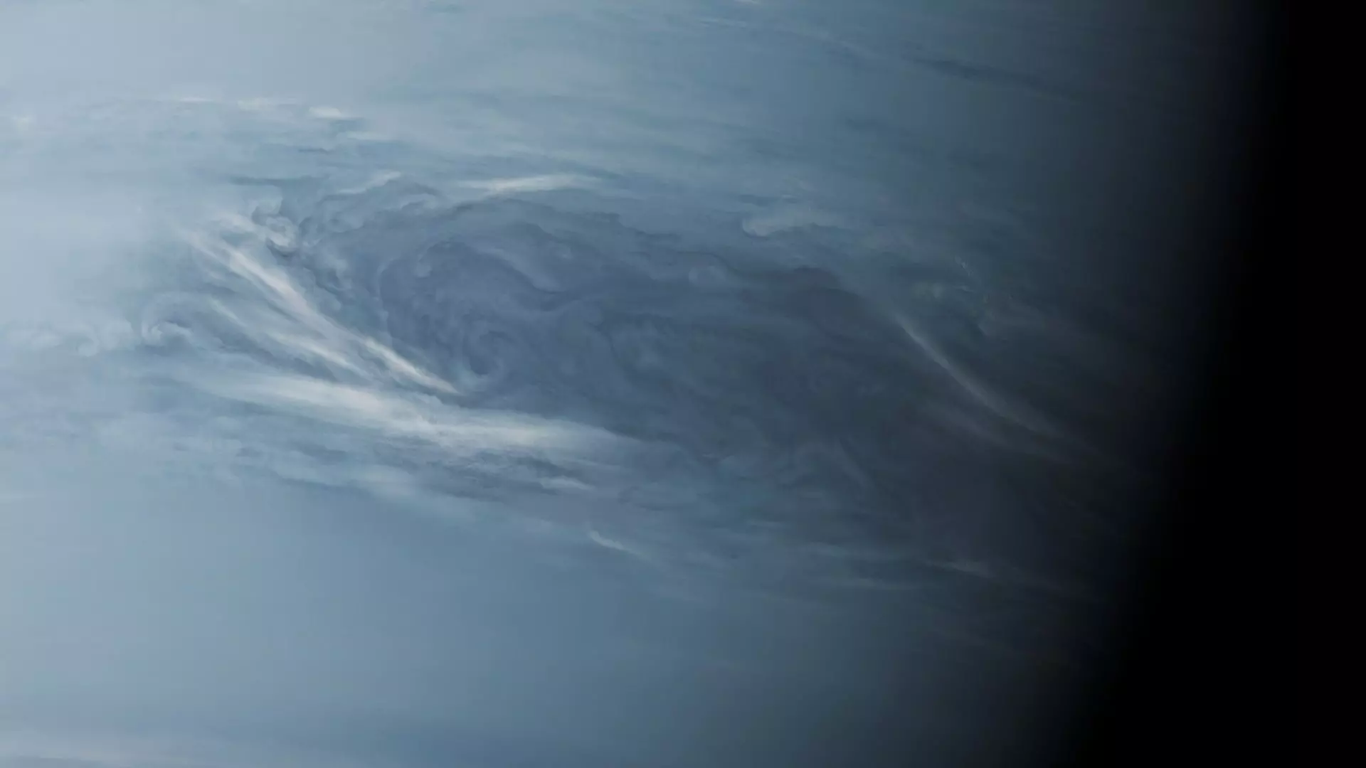 Neptune 16K Photorealistic Low-poly 3D model_4