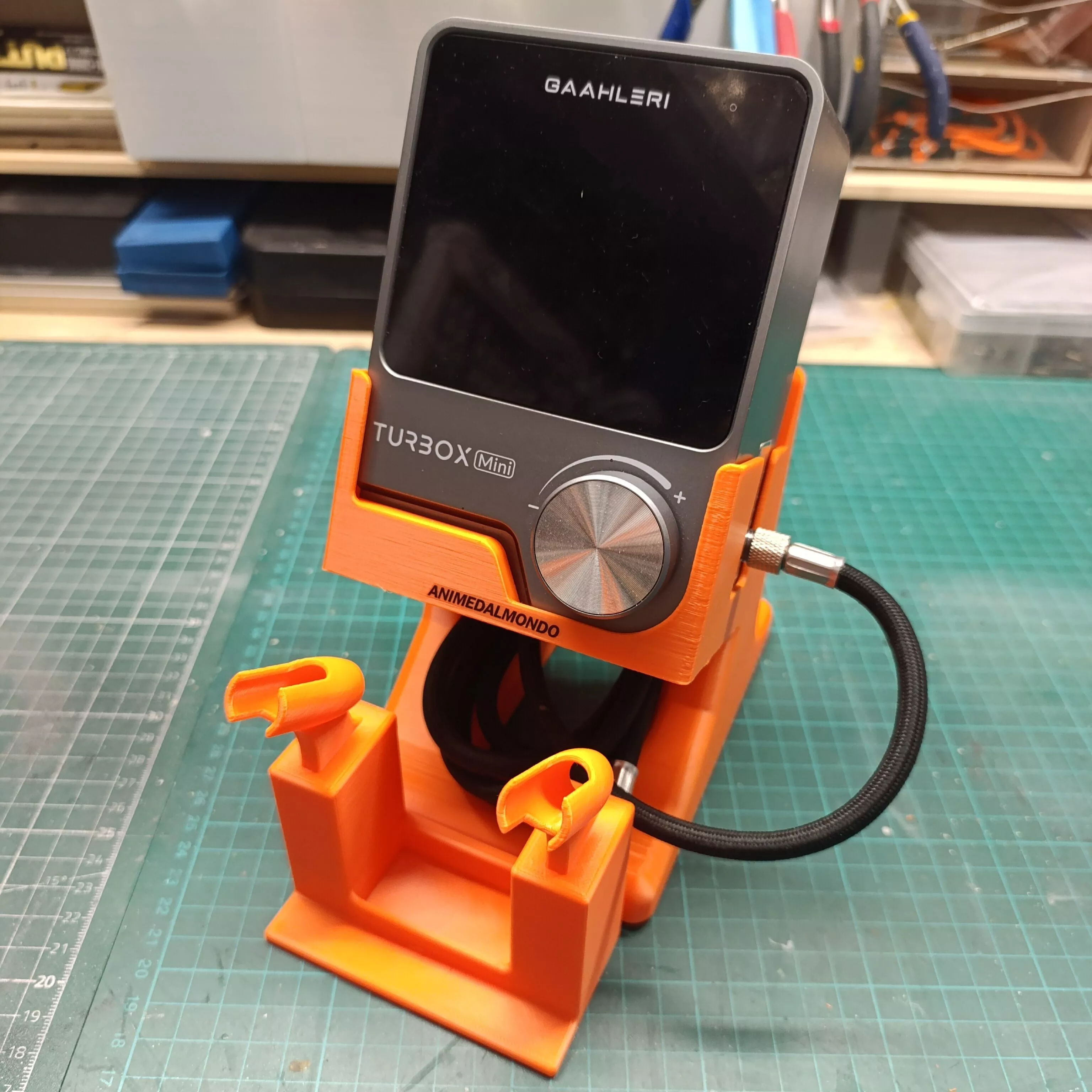 The Gaahleri Turbo X Mini Compressor Stand 3D print model