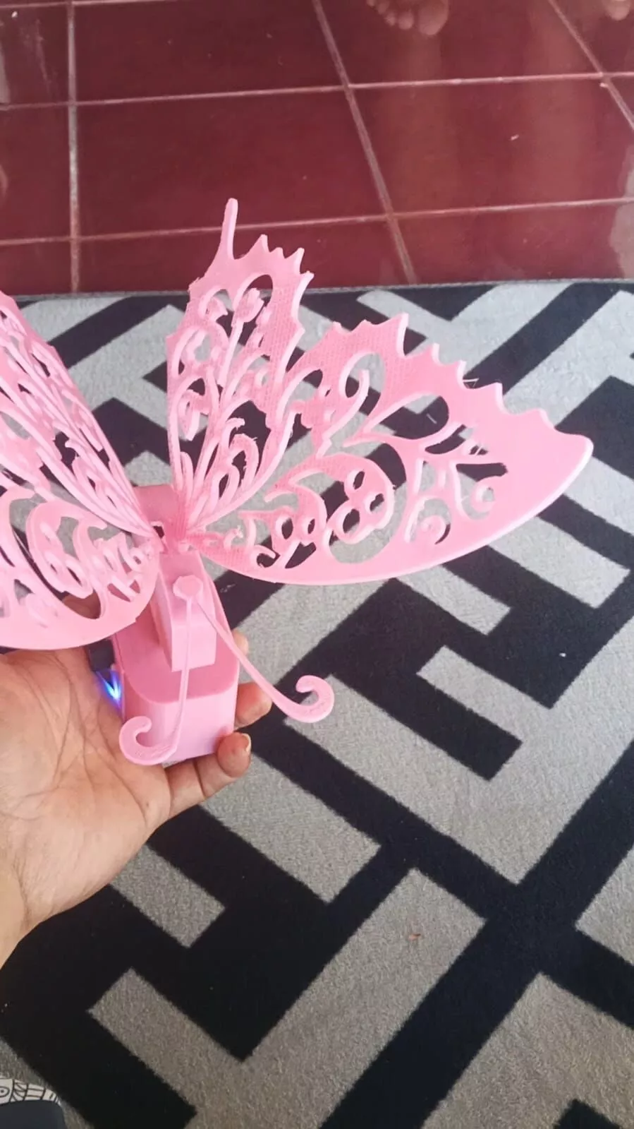 Butterfly driven by a servo motor 3D print model
