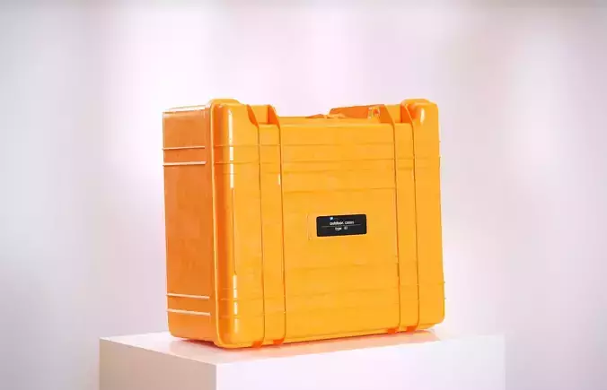 Yellow plastic box HG2