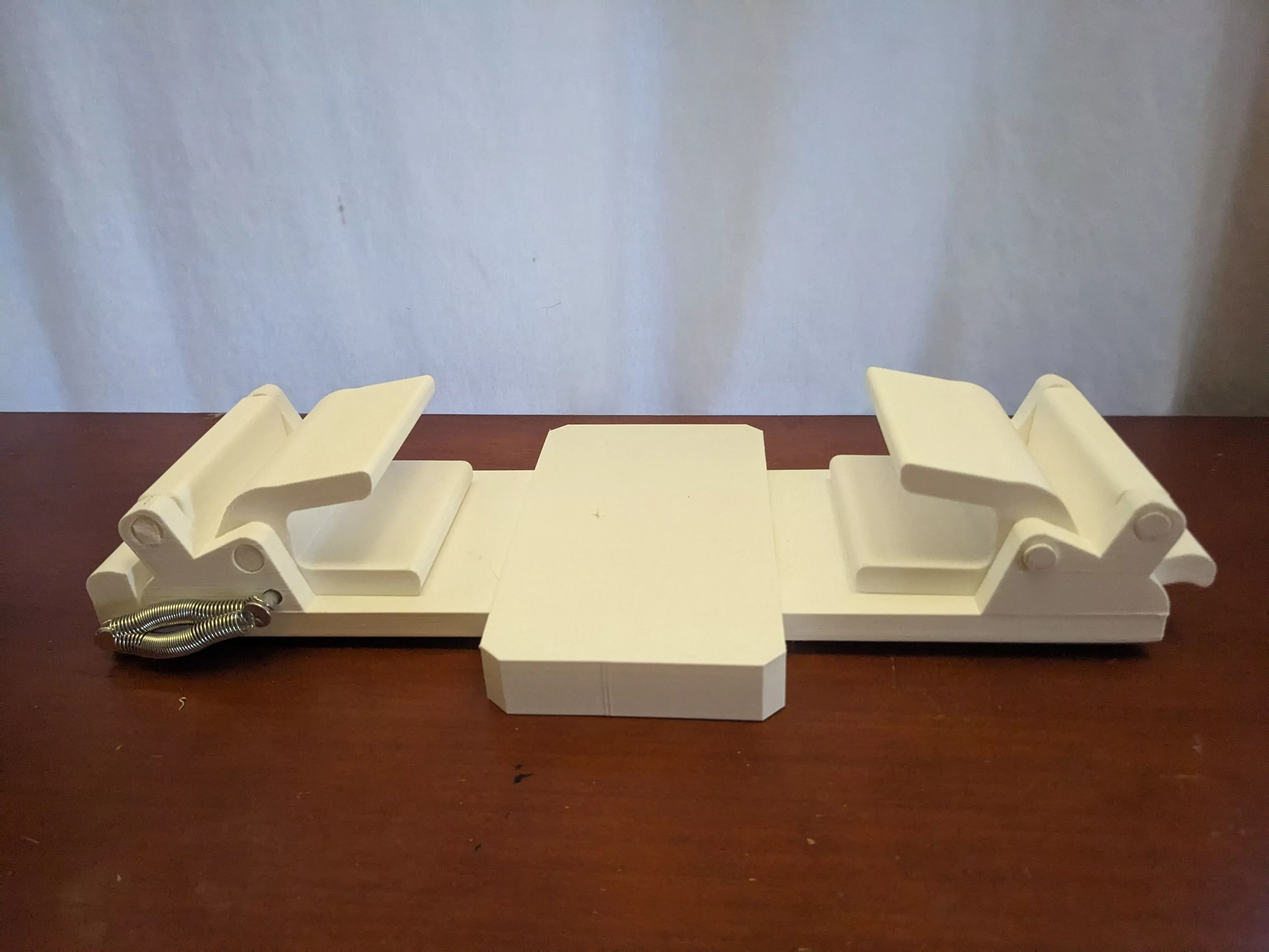 3d printable skateboard holder Free 3D print model