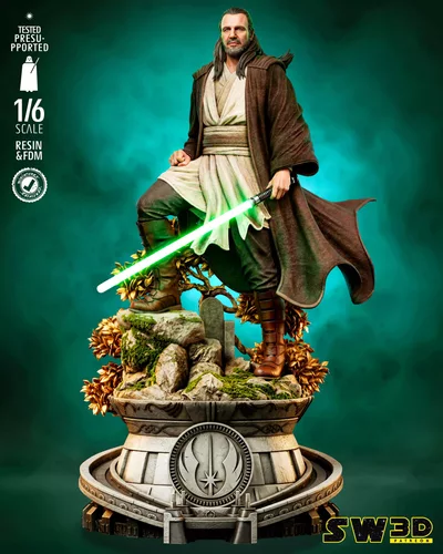 STAR WARS Qui-Gon Jinn Sculpture
