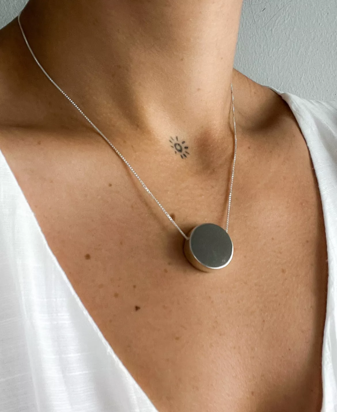Round Essential Oil Diffuser Pendant 3D print model 3D print model