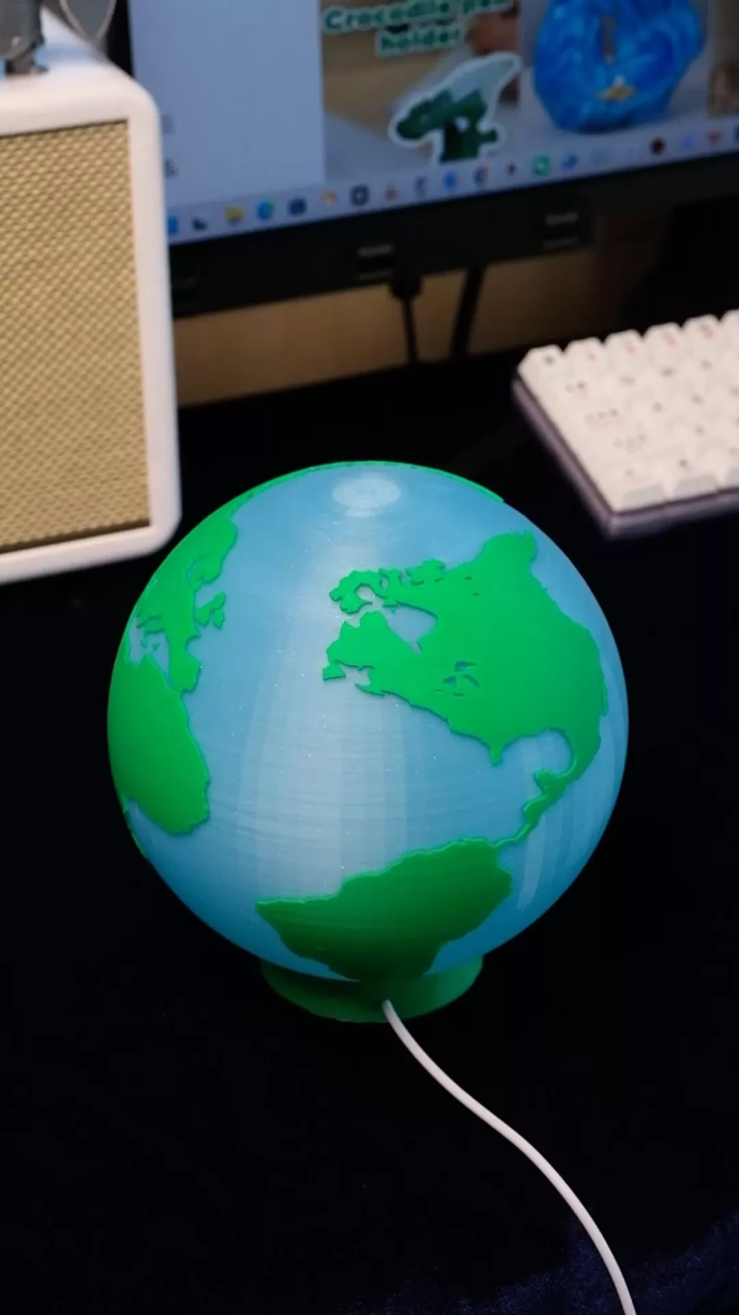 Earth Globe Lamp Night Light Free 3D print model