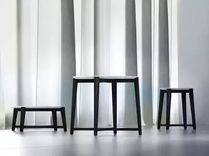 Tris round table with metal legs