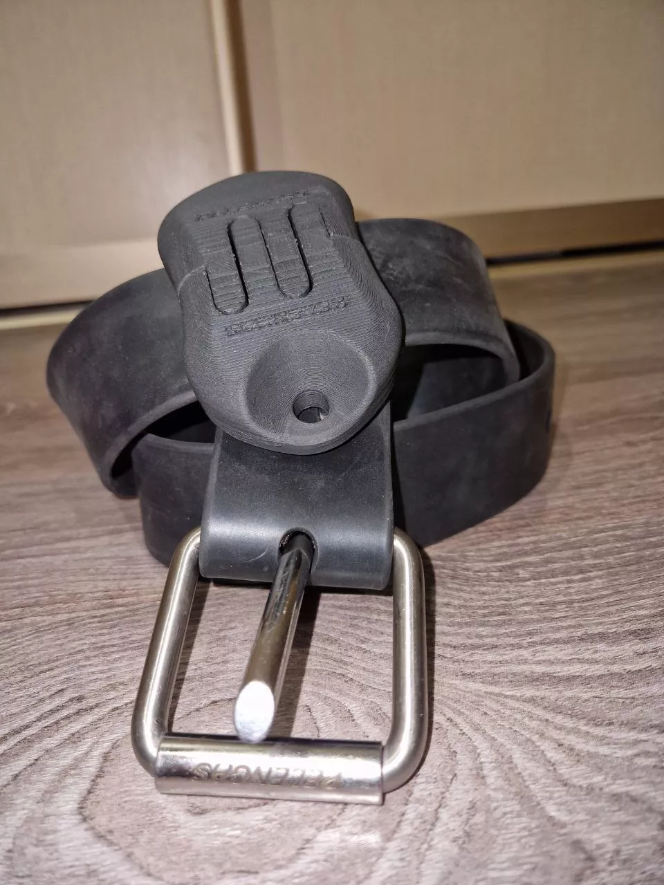 Easily removable 1kg waist weight 3D print model