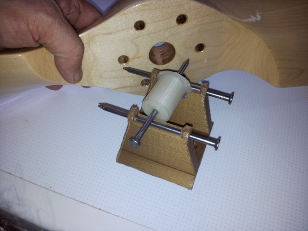 three nail propellor balancer Free 3D print model_2