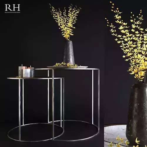 Tables Rh and yellow flowers