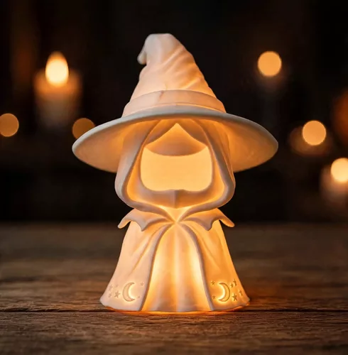 Faceless witch