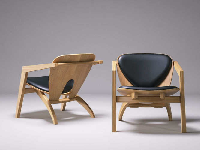 Butterfly chair made of wood and leather 3D model