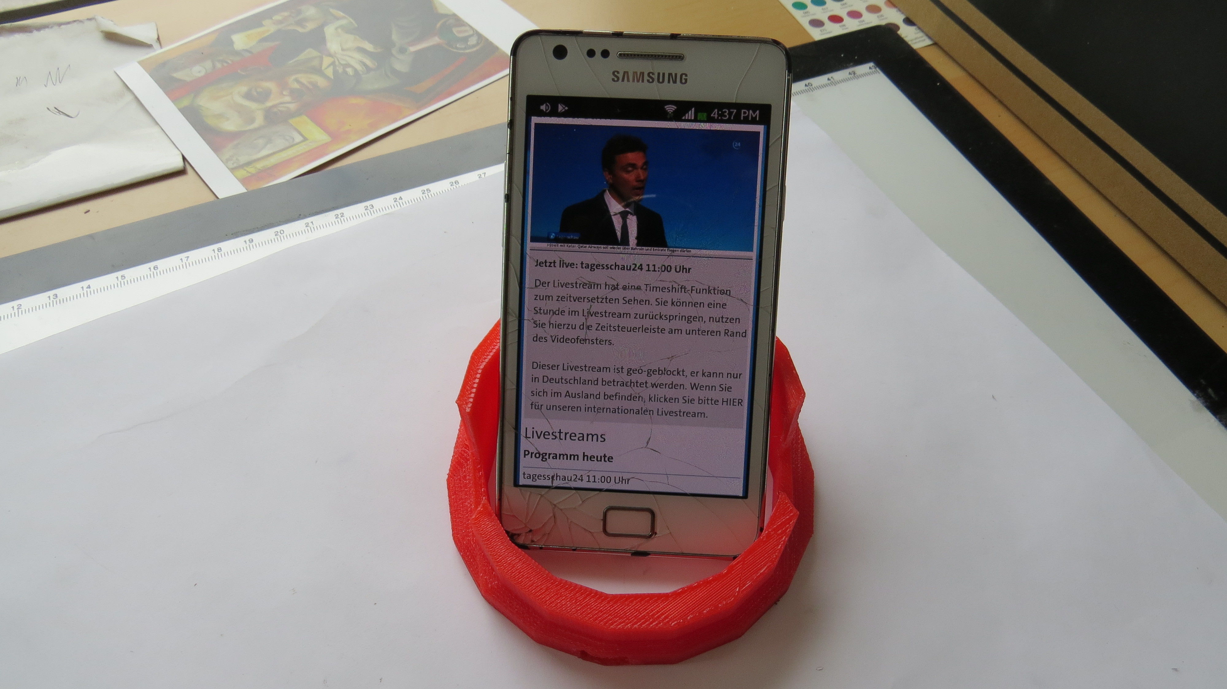 Smartphone Stand Free 3D print model_1